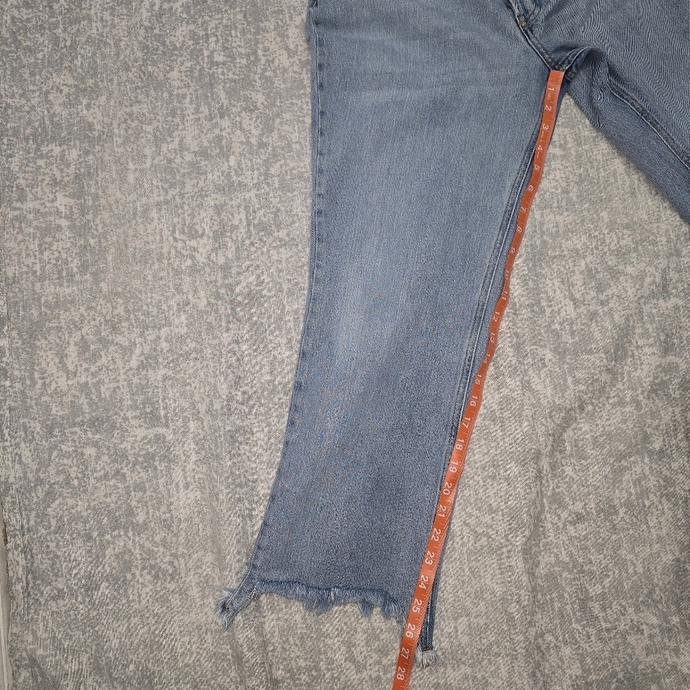 We The Free high-rise, light-wash denim  Size 30 - Picture 7 of 9